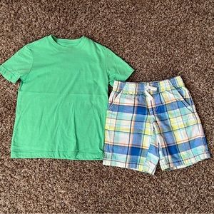 VGUC 2 piece boys outfit size 5T/4-5